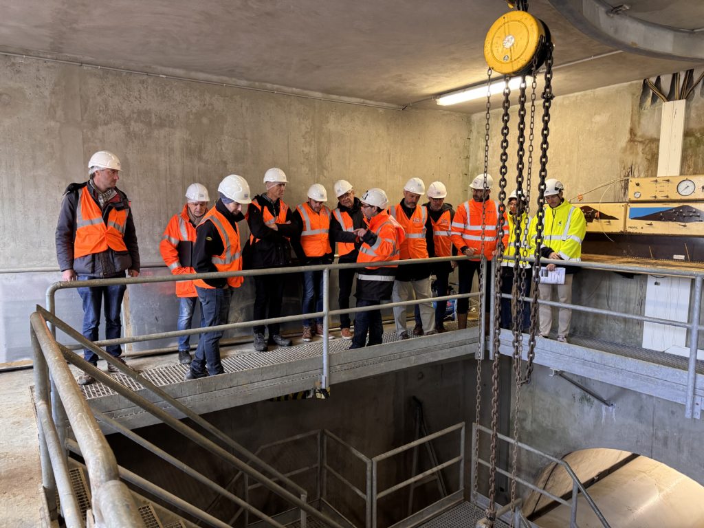 Visite de la centrale de Puydarrieux, gérée par Rives & Eaux du Sud-Ouest, lors de la journée d'HYDROmeeting à Tarbes