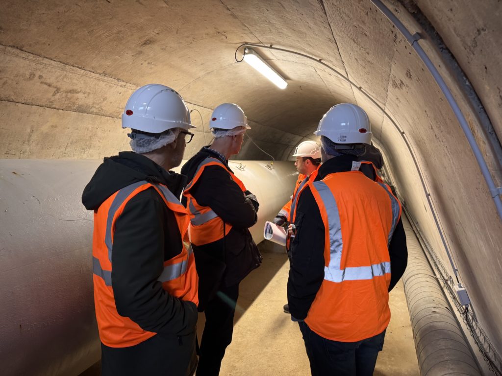 Visite de la centrale de Puydarrieux, gérée par Rives & Eaux du Sud-Ouest, lors de la journée d'HYDROmeeting à Tarbes