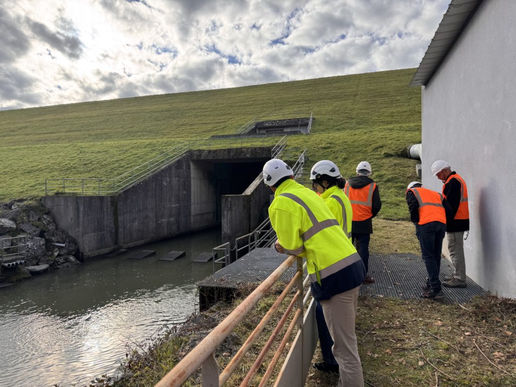 Visite de la centrale de Puydarrieux, gérée par Rives & Eaux du Sud-Ouest, lors de la journée d'HYDROmeeting à Tarbes