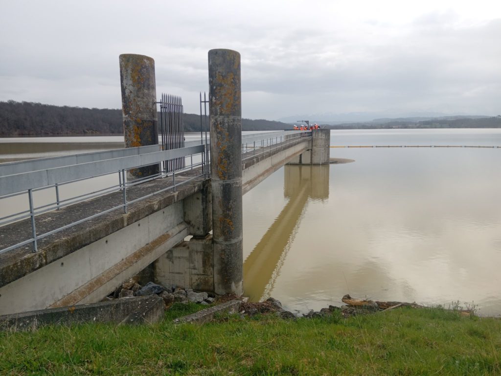 Visite du barrage de Puydarrieux, gérée par Rives & Eaux du Sud-Ouest, pour les étudiants en 3ème année du BUT MT2E de l'UPPA à l'occasion de la 3ème journée de l'hydroélectricité